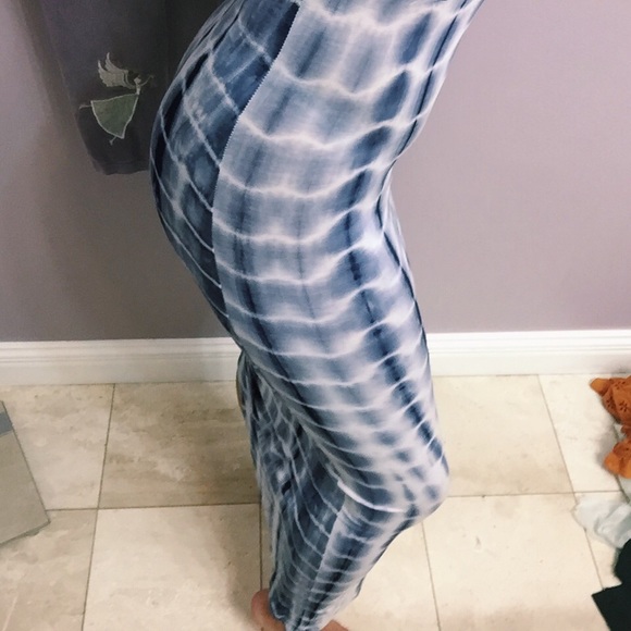 Tie dye fitted maxi dress - Picture 3 of 6